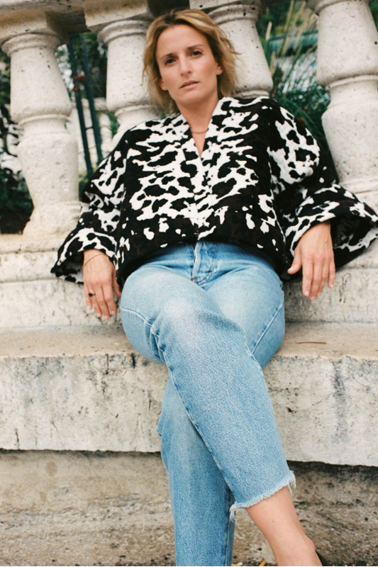 Le kimono avec un jean : l’accord parfait