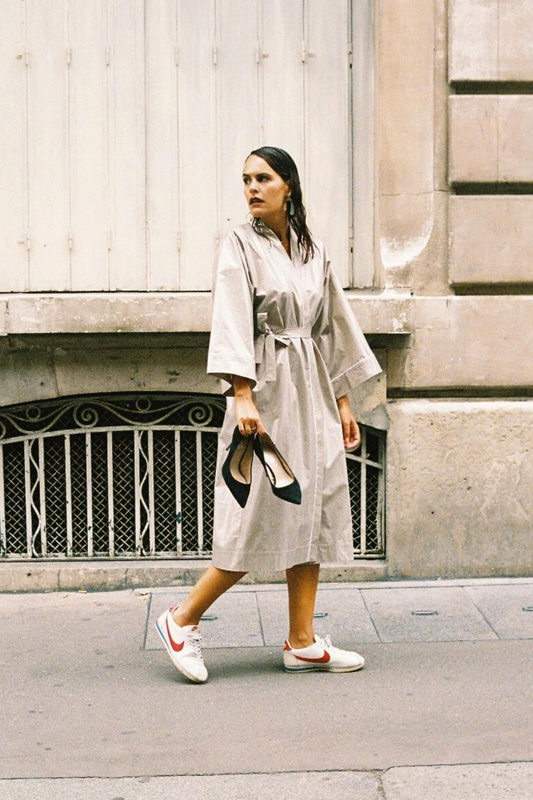 Comment porter un kimono en ville sans tomber dans le déguisement ?