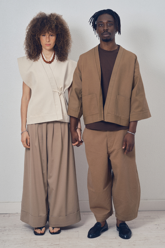 La veste kimono, une pièce qui ignore les rayons homme et femme